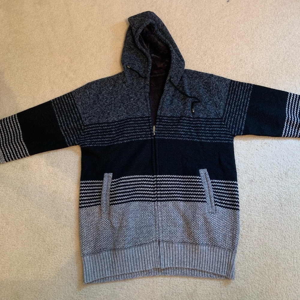 Fluffy blue striped hoodie